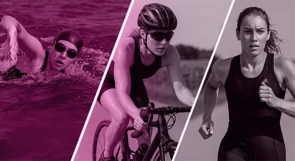 Horizontal dreigeteiltes Bild einer konzentrierten, sportlichen Frau beim Schwimmen, Radfahren und Laufen